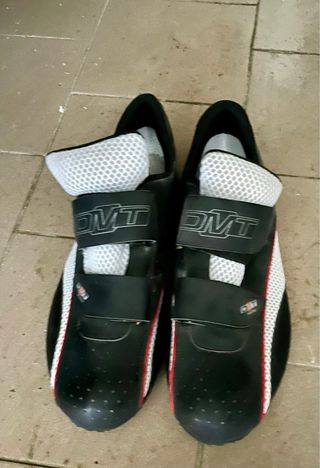 Scarpe ciclismo DMT nere e bianche