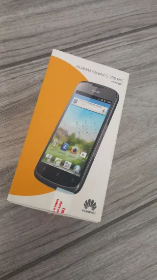 Pacchetto 2 Telefoni Huawei Ascend G300