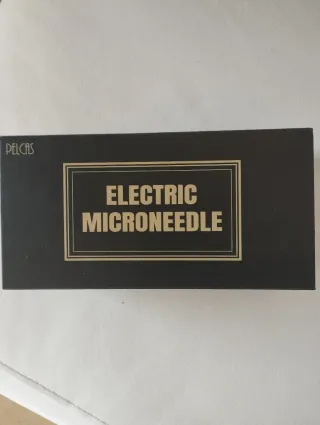 PELCAS Dermapen gris y plateado