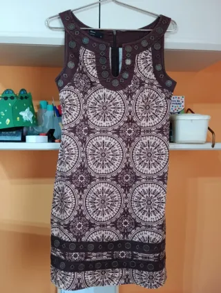 Lote de vestidos y faldas