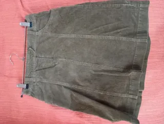 Lote de vestidos y faldas