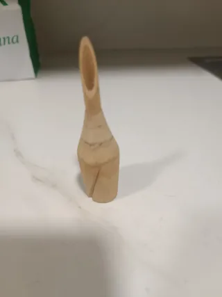 Tonel, bota, barril madera antigua con asa.