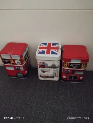 Lata metálica decorativa