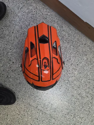 Casco Integral Cross Naranja y Negro Talla L.