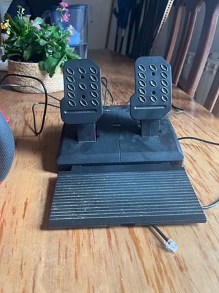 Volante PRO Mario Kart 8 Deluxe HORI + pedali (Non per bambini)