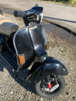 Vespa 200 DN Scooter Negra