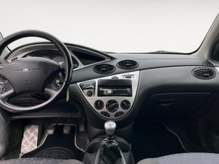 Ford Focus 2000