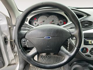 Ford Focus 2000