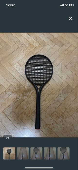 Raqueta de tenis negra