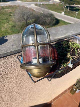 Lámpara náutica de latón y cristal