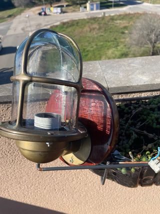 Lámpara náutica de latón y cristal