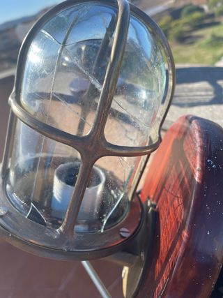 Lámpara náutica de latón y cristal