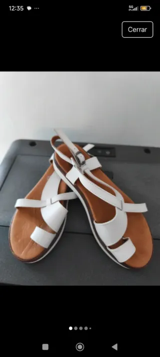 Sandalias piel blancas talla 39