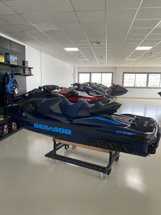 Moto de agua SeaDoo GTX 230 Tech pack