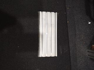 Perfil de aluminio anodizado