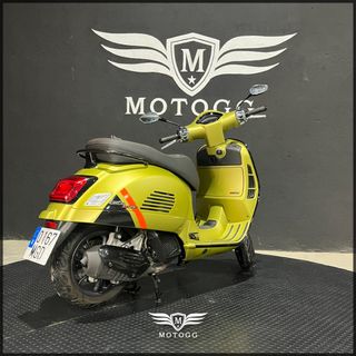 Vespa GTS 125 SuperSport 2023 - 1503 km y garantía