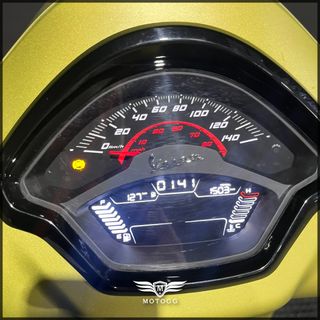 Vespa GTS 125 SuperSport 2023 - 1503 km y garantía