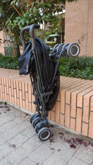 Silla de paseo Cybex Onyx negra