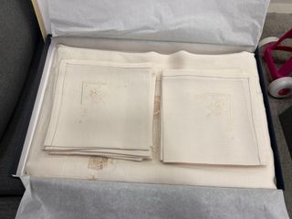 Tovaglia in puro lino con ricami