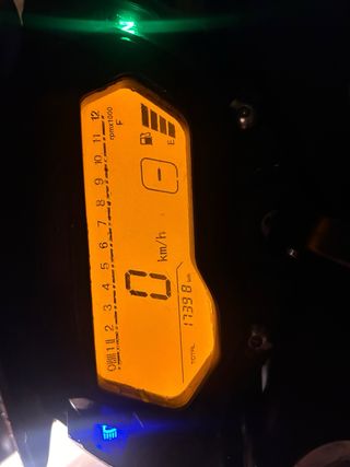 Benelli 125 Naked Negra