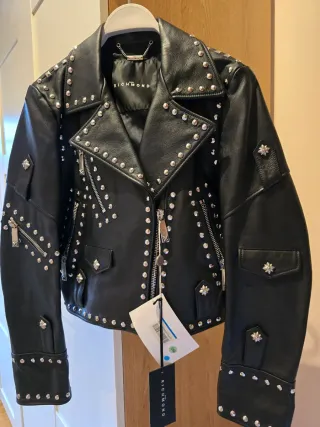 Cazadora JOHN  RICHMOND T.M en cuero