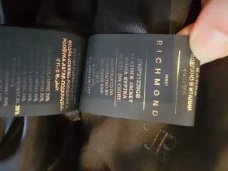 Cazadora JOHN  RICHMOND T.M en cuero