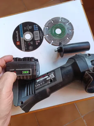 AMOLADORA RADIAL WURTH BATERÍA 18V