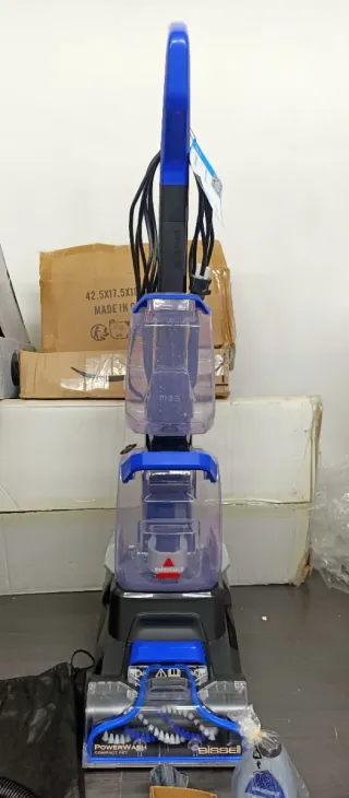 Aspirador de alfombras y tapicería Bissell