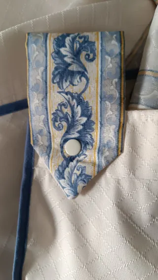 Cortina de baño tela azul y blanco