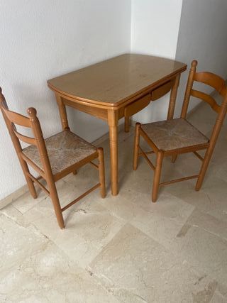 Mesa de cocina madera con cajones