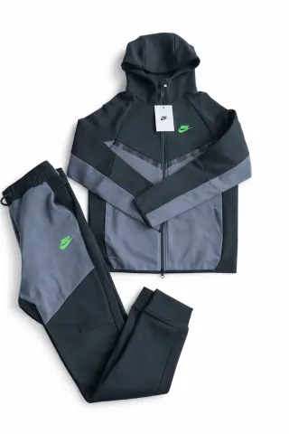 Chándal Nike Tech Talla XL Nuevo