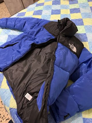 Giubbotto Blu e Nero alla moda