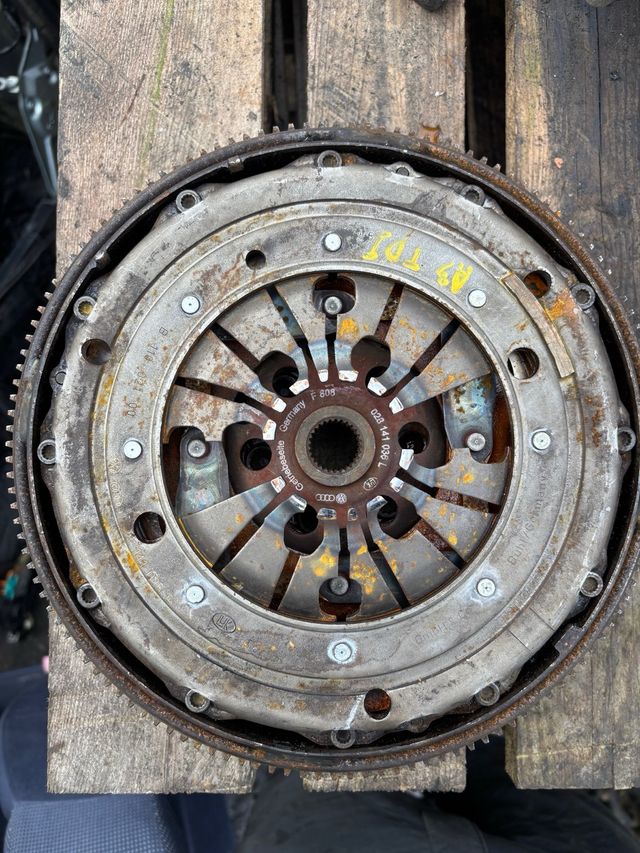 Embrague Bimasa Audi A3 028141036L B11002100