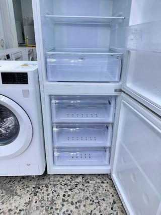Lavadora LG y Nevera Samsung con Garantía