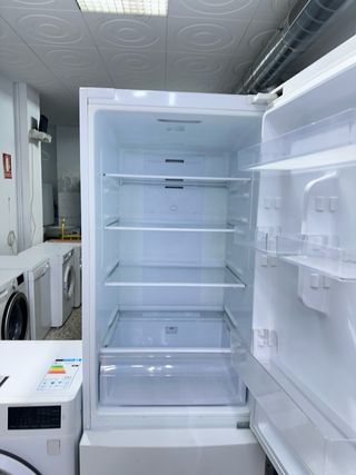 Lavadora LG y Nevera Samsung con Garantía