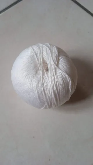 Gomitoli uncinetto bianco e turchese