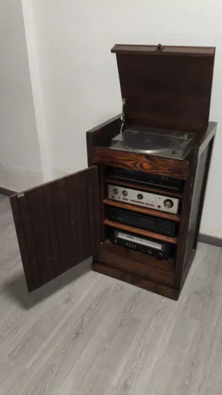 Mueble HI-FI MAdera oscura.SOLO EL MUEBLE