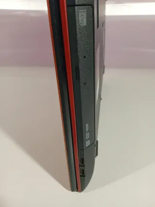 Portátil Acer Aspire 5336 Series PEW72