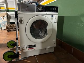 Lavadora Secadora AEG con 3 años de uso. OFERTA