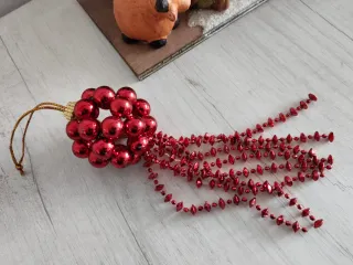 Pesebre y Bolas Navideñas Cerámica y Madera