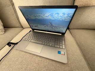 Portátil HP Gris Plata Casi Nuevo