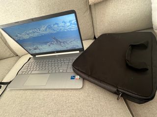 Portátil HP Gris Plata Casi Nuevo