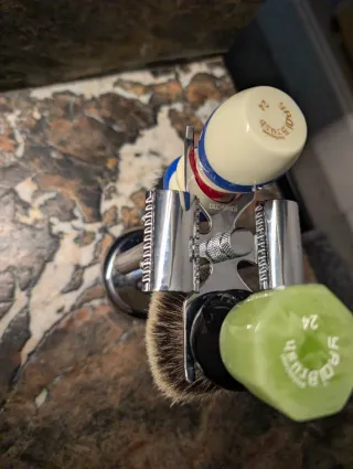 Soporte Afeitado Clásico Yaqi Plata