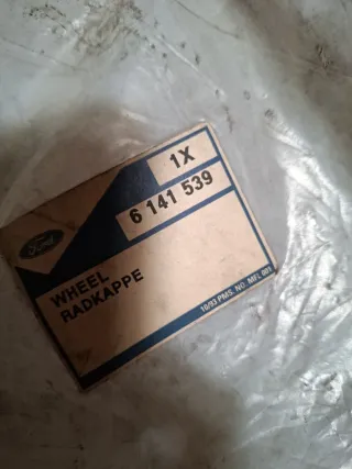 Tapacubos Ford Sierra Mk2