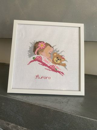 Quadretto ricamato a mano Aurora