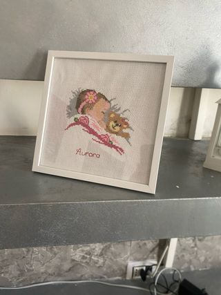 Quadretto ricamato a mano Aurora