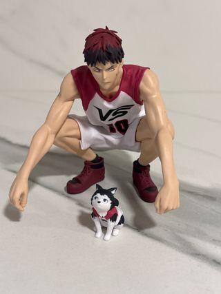 Figura Anime kagami con Perro Husky
