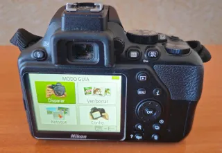 Cámara Nikon D3500 Kit 18-55 + Accesorios