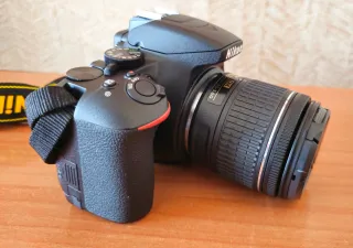 Cámara Nikon D3500 Kit 18-55 + Accesorios