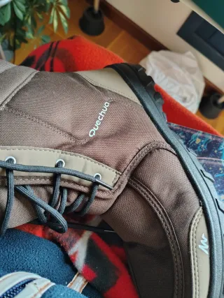 Botas montaña Quechua T42